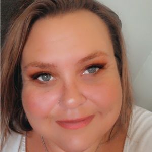 Meet your Posher, Tonya